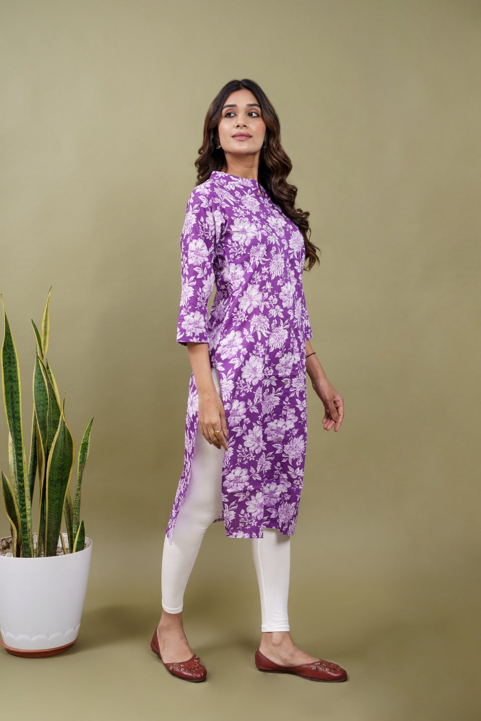 Ekisha women's cotton purple floral printed kurta kurti, side view