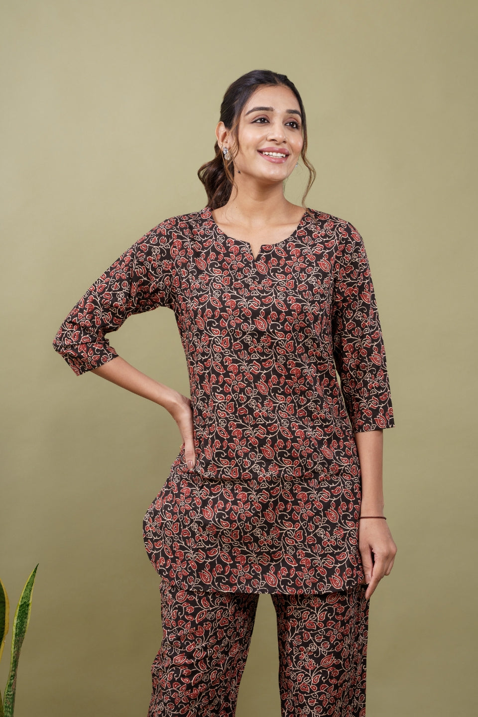 Ekisha's women black kalamkari floral printed cotton co-ord set lounge wear, detailed view