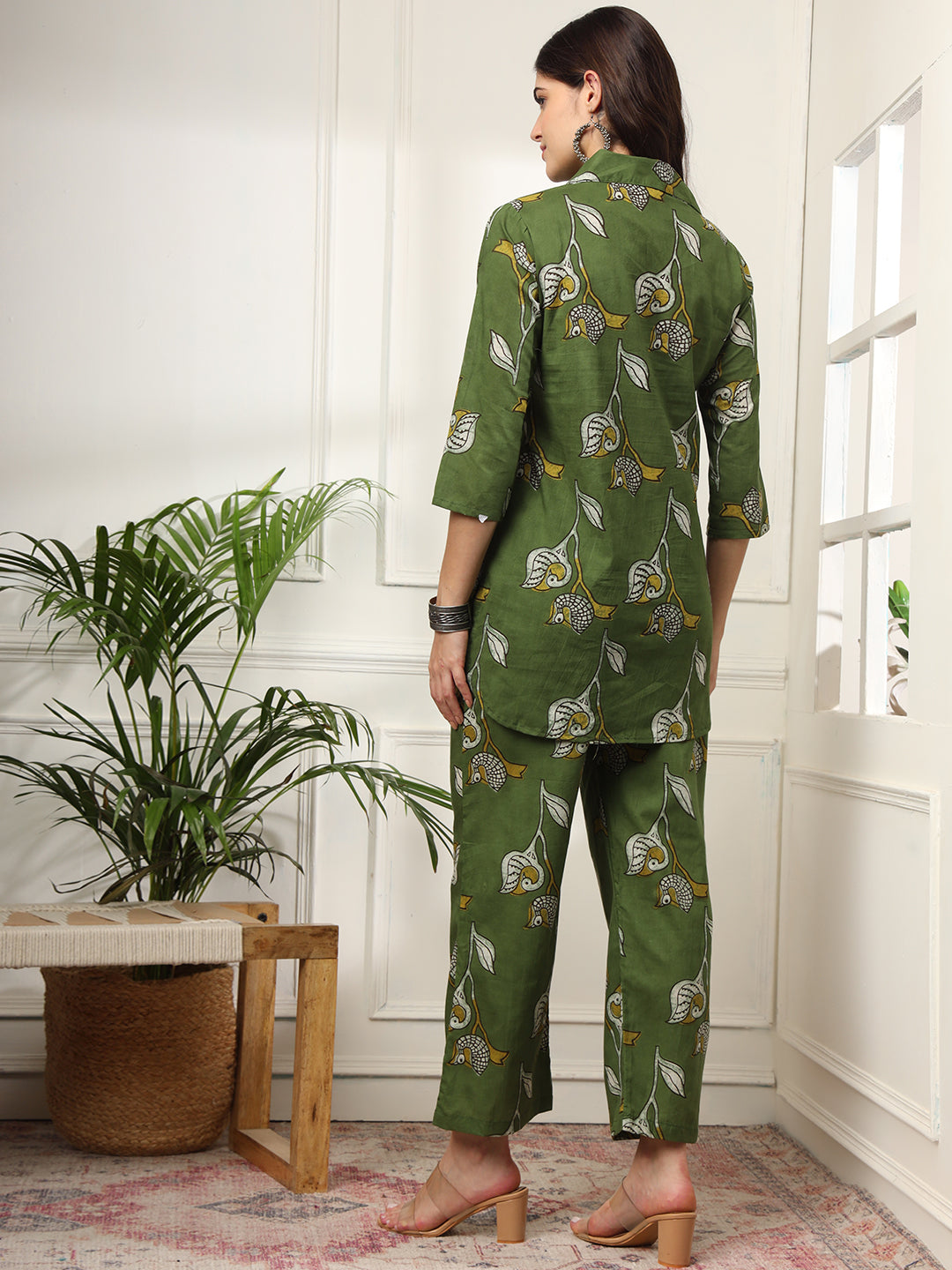 Ekisha's women green multicolor floral printed cotton co-ord set lounge wear, back view