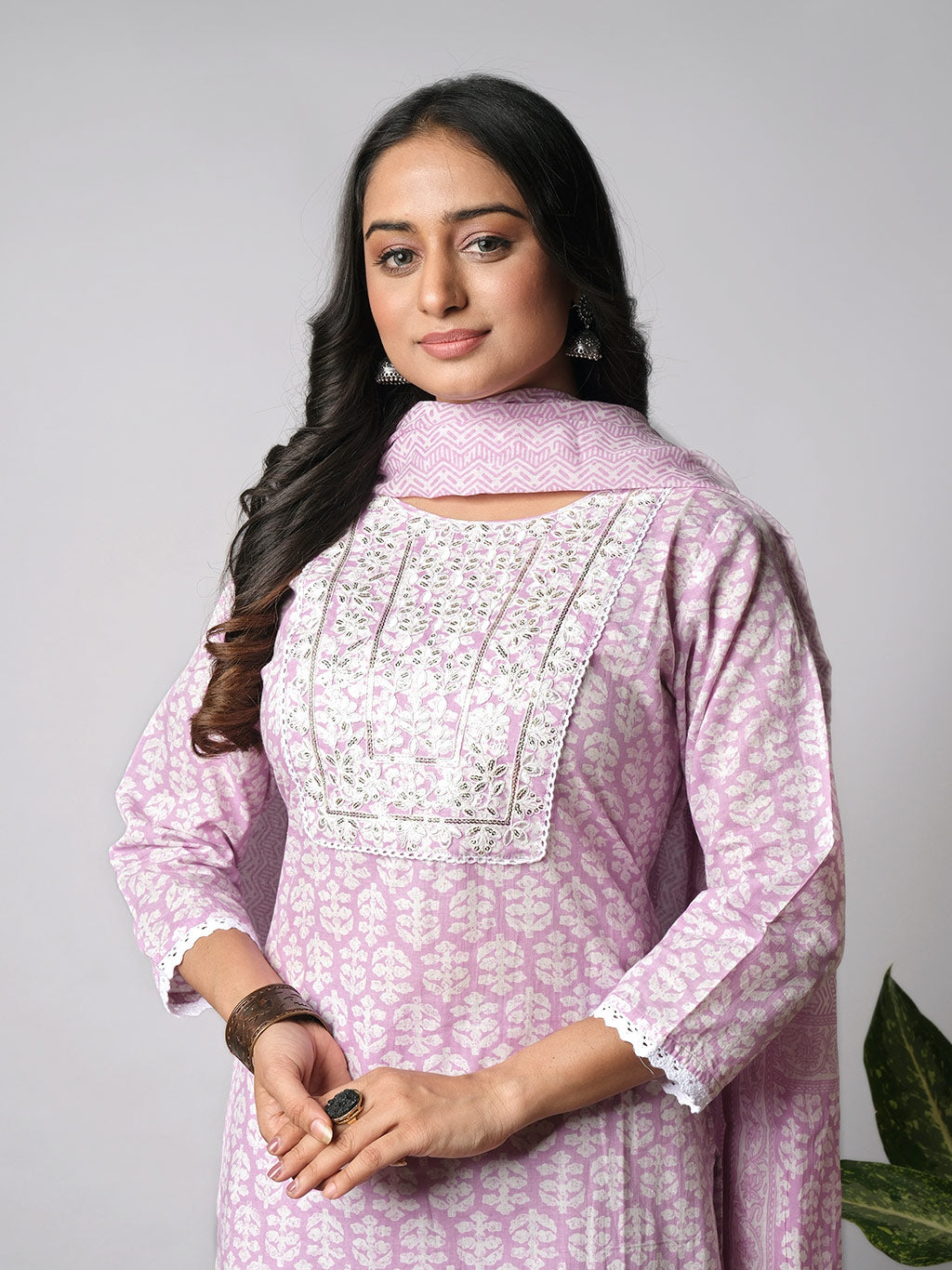 Baby Pink kurta set with dupatta, side view