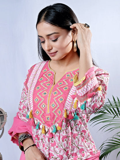 Pink Cotton kurta set with dupatta, side view