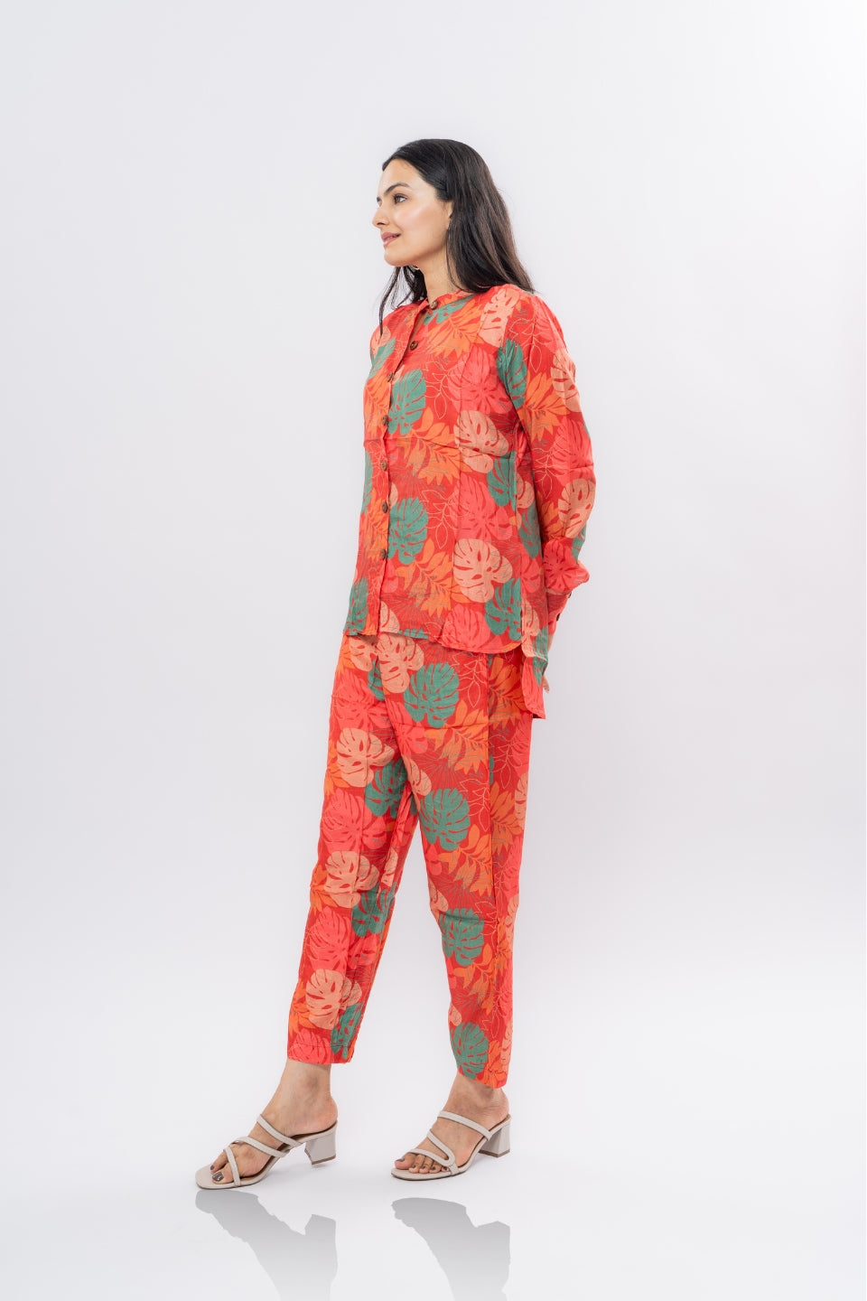 Ekisha's women muslin printed red floral co-ord set, another side view