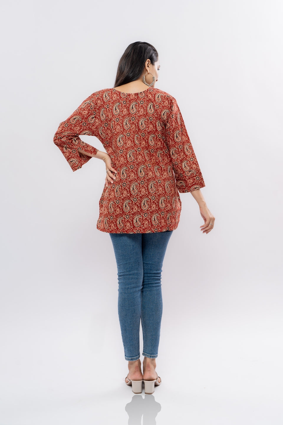 Ekisha's women maroon kalamkari multicolor printed cotton tunic top short kurti, back view