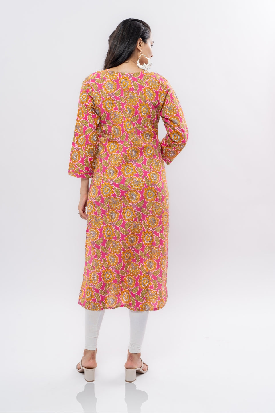 Ekisha women's cotton rani multicolor floral printed straight kurta kurti, back view