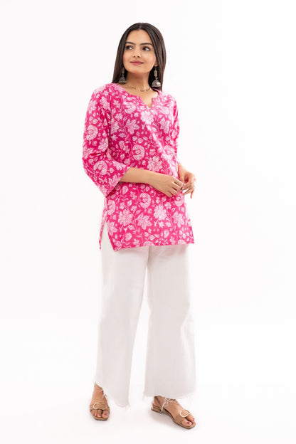 Ekisha women's printed pink floral cotton tunic top short kurti, side view