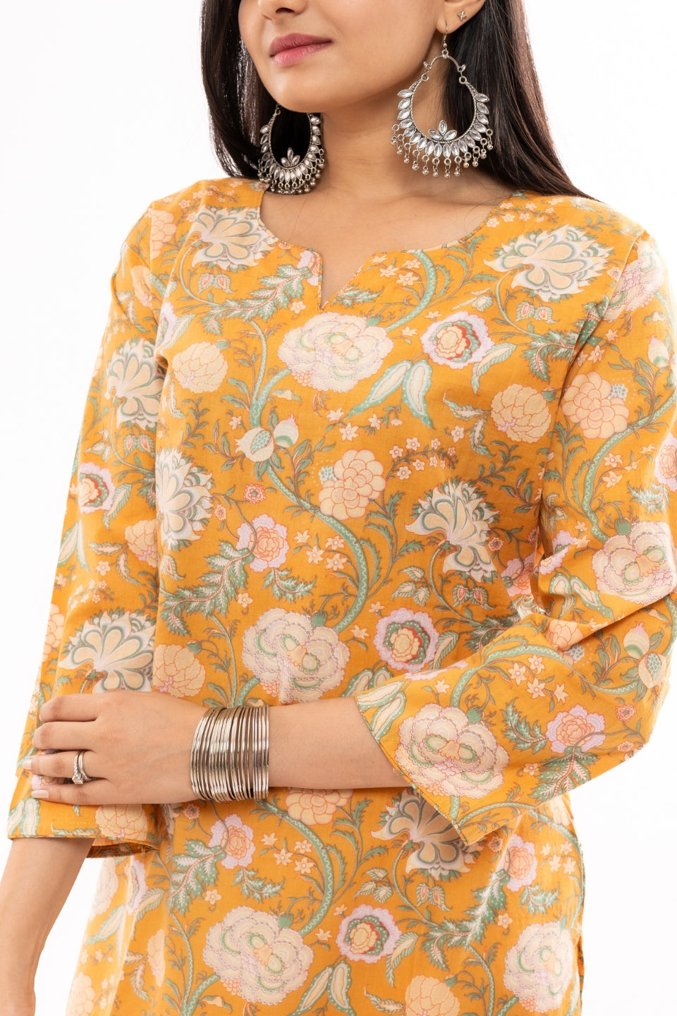 Ekisha women's cotton yellow printed straight floral kurta kurti round neck, detailed view