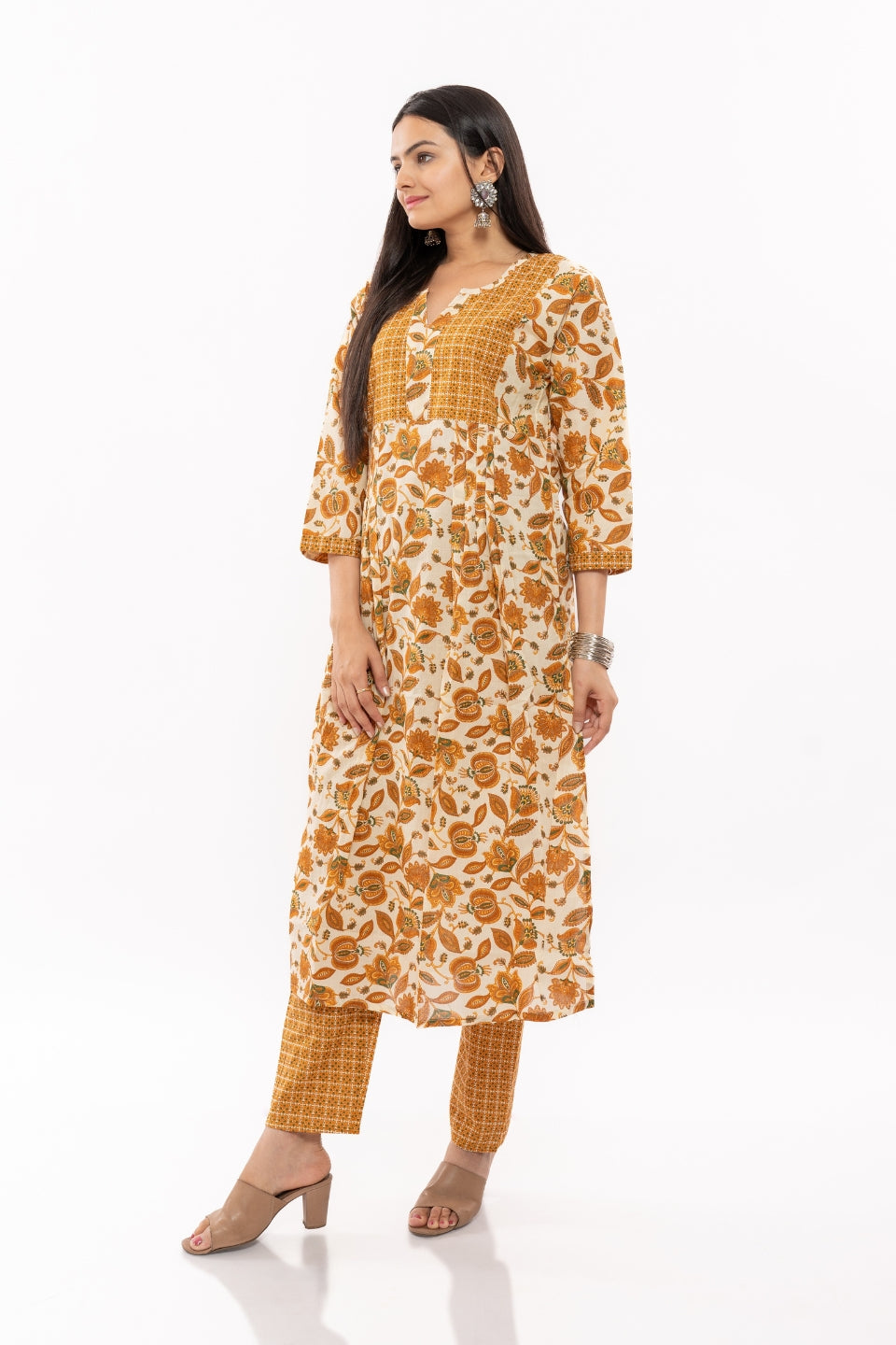 Ekisha's women cotton printed mustard multicolor kurta and pant set, side view